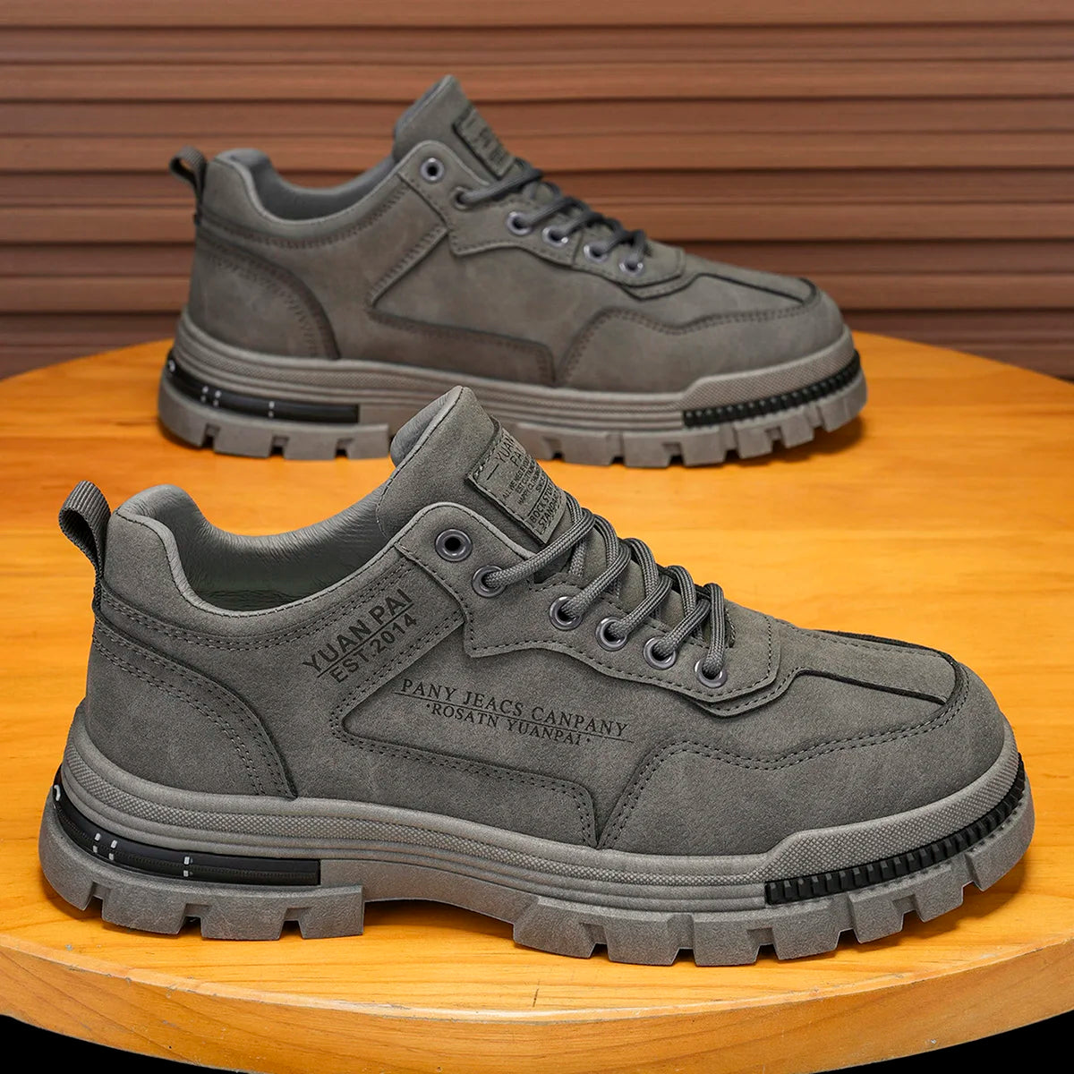 Casual Men Outdoor Hiking Shoes Breathable Anti Odor Comfortable