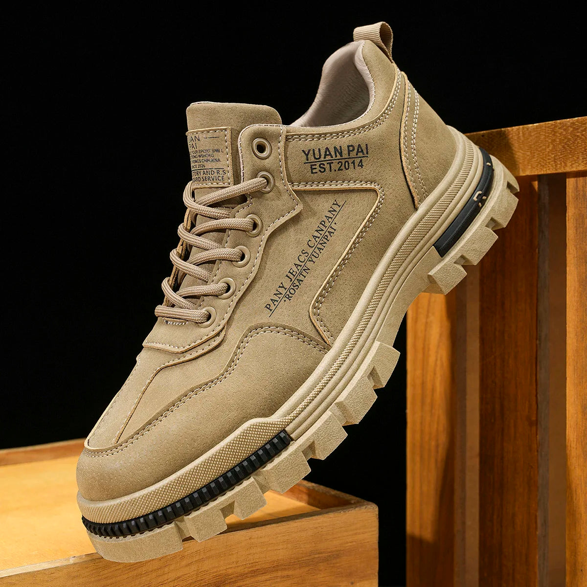 Casual Men Outdoor Hiking Shoes Breathable Anti Odor Comfortable